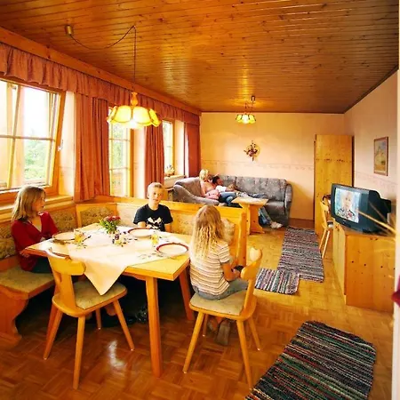 Apartment Presslauer Jenig